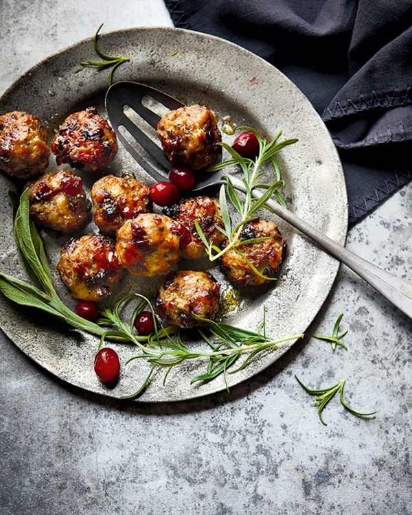 Cranberry & sausagemeat stuffing balls
