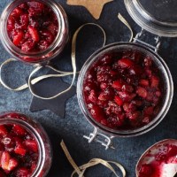 Cranberry & walnut relish