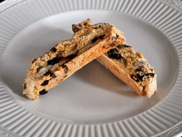 Cranberry almond biscotti
