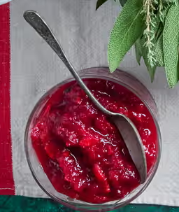 Cranberry and red pepper sauce
