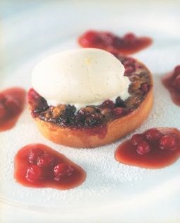 Cranberry and walnut tart