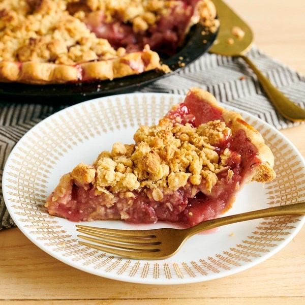 Cranberry-apple crumb pie