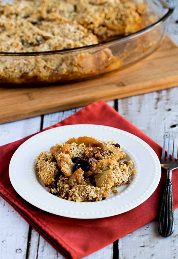 Cranberry apple crumble