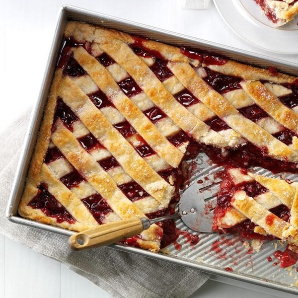Cranberry apple slab pie