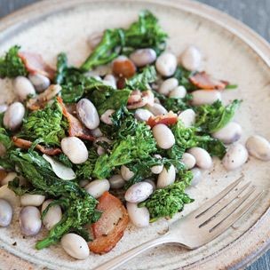 Cranberry bean, broccoli rabe & bacon salad