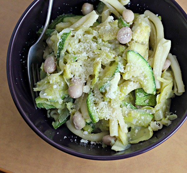 Cranberry beans with artichokes, zucchini, and pasta