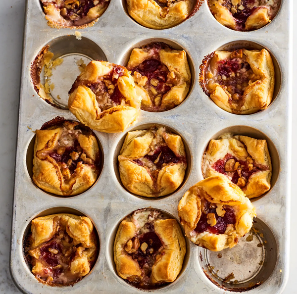Cranberry Brie bites