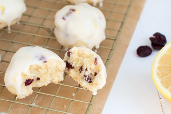 Cranberry butter cookies with lemon glaze