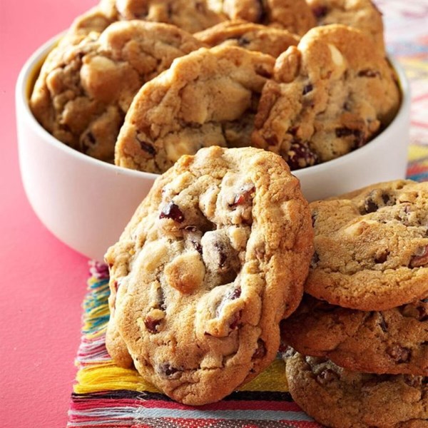 Cranberry chip cookies