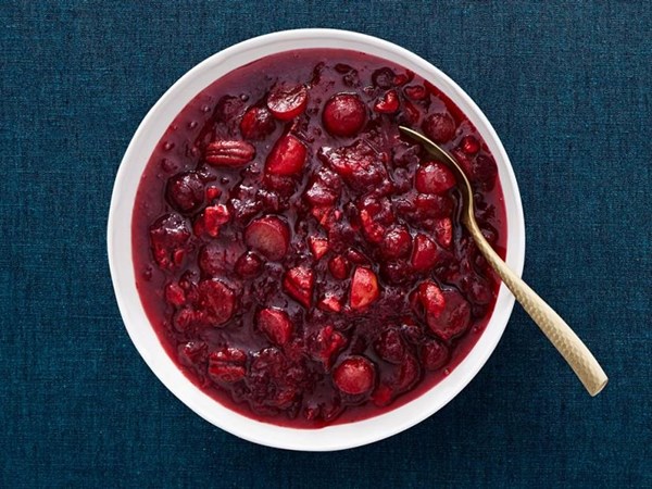 Cranberry-grape sauce with pecans