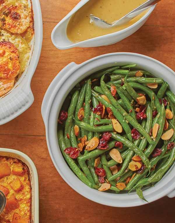 Cranberry green beans with almonds