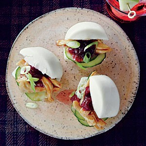 Cranberry-hoisin turkey buns