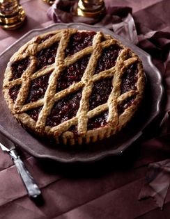 Cranberry linzertorte