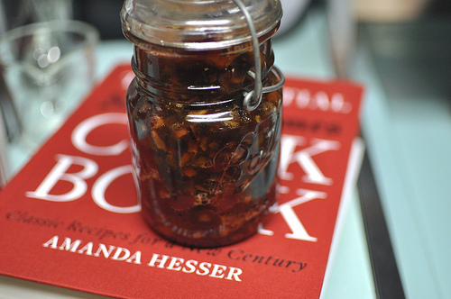 Cranberry marmalade with dried apricots