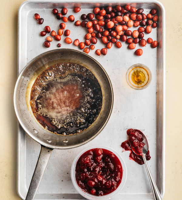 Cranberry mostarda