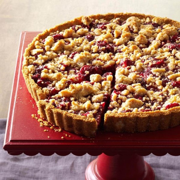 Cranberry-orange crumb tart