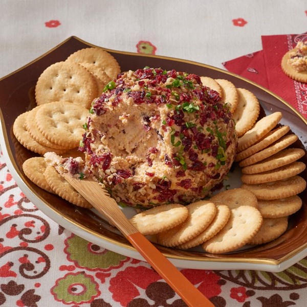 Cranberry-pecan cheese ball