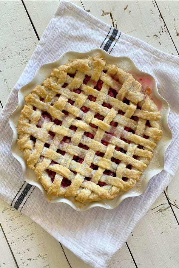 Cranberry pie