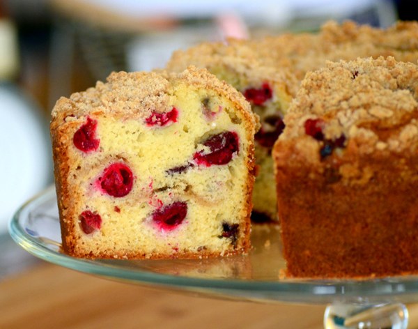Cranberry streusel coffee cake