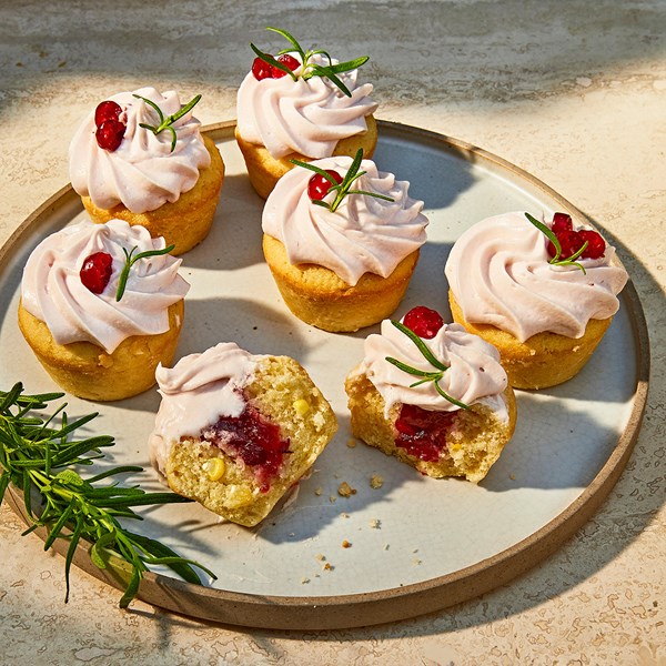 Cranberry-stuffed cupcakes