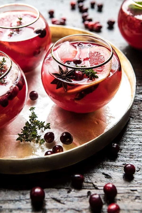 Cranberry thyme spritz