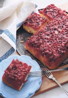 Cranberry upside-down cake