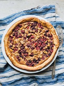 Cranberry walnut pie
