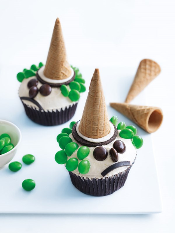 Cranky witch cupcakes