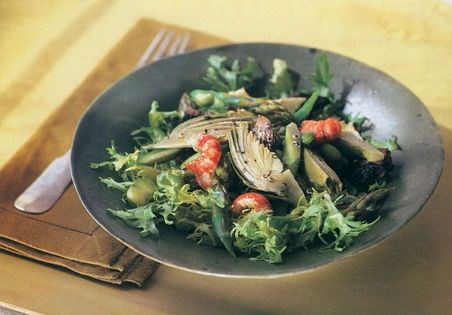 Crayfish, asparagus, fava bean, artichoke bottoms, and morel salad (Salade aux queues d'écrevisses, asperges, fèves, fonds d'artichauts, et morilles)