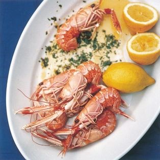 Crayfish in green sauce (Gamberi in salsa)