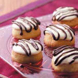 Cream cheese-filled cookies