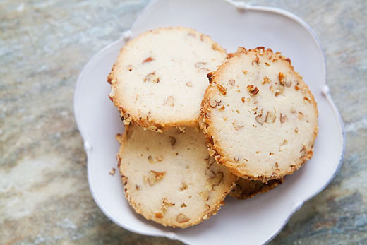 Cream cheese pecan cookies