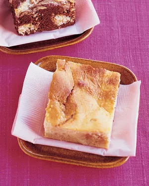Cream cheese swirl blondies