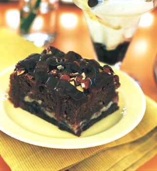 Cream cheese turtle cake