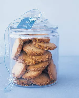 Cream cheese-walnut cookies