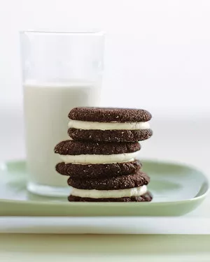 Cream-filled chocolate sandwiches