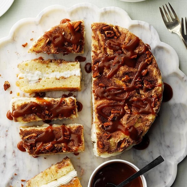 Cream-filled cinnamon coffee cake