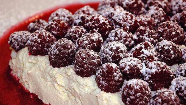 Cream heart from Anjou (Coeur à la crème d'Anjou)