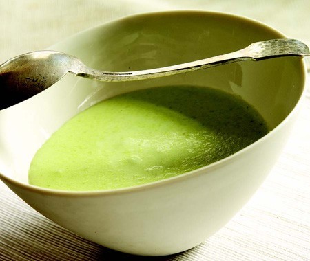 Cream of asparagus soup