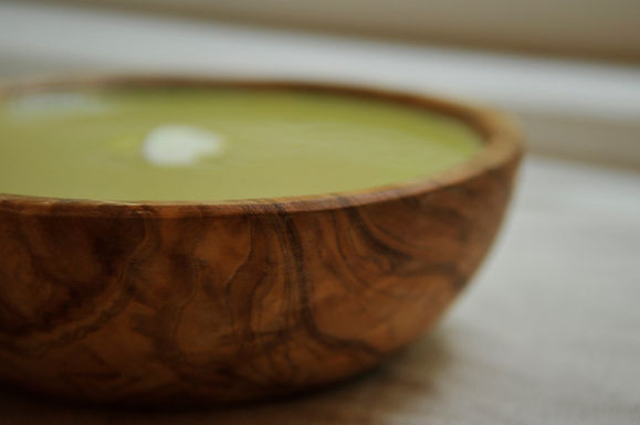 Cream of asparagus soup with yogurt and tarragon