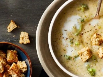 Cream of broccoli soup [garlic croutons]