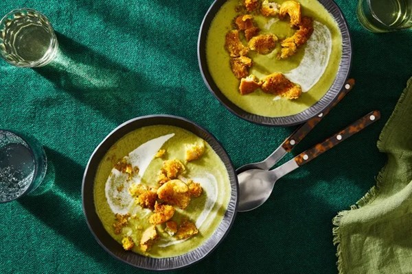 Cream of broccoli soup with sizzled turmeric croutons