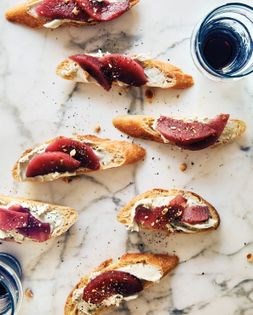 Cream of Gorgonzola & poached pears on toast