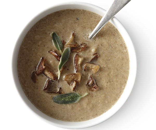 Cream of mushroom soup with ale and cumin