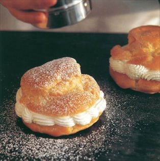 Cream puffs
