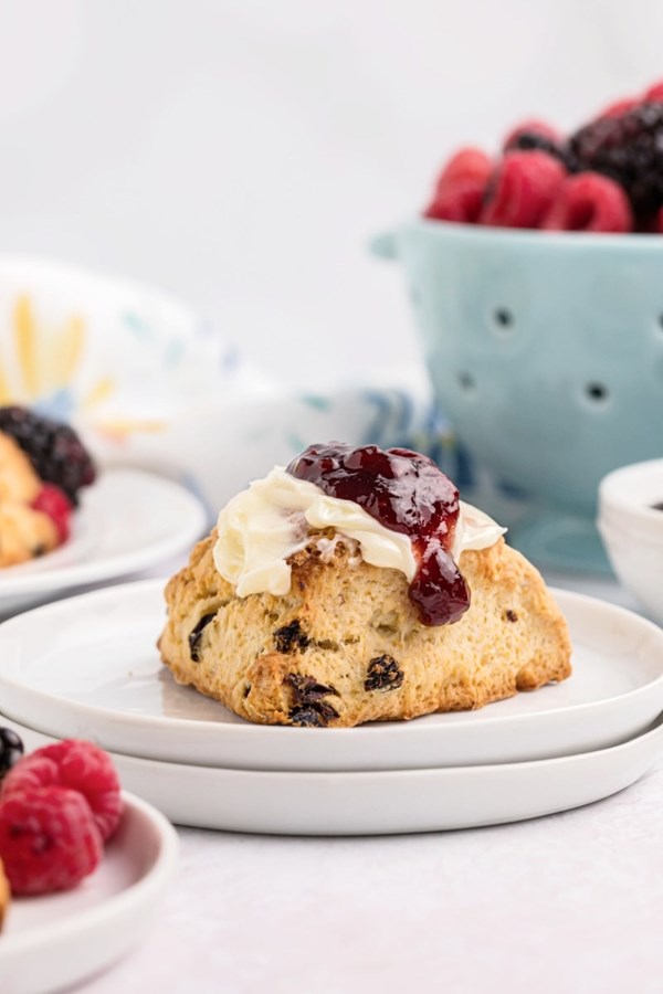 Cream scones