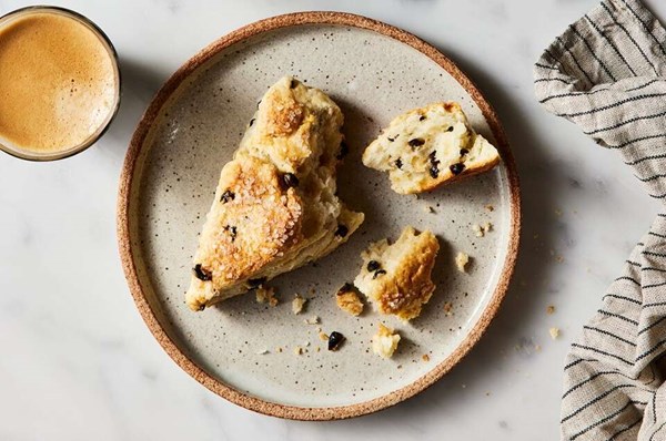 Cream tea scones