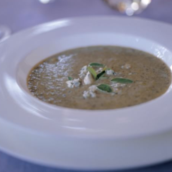 Creamed broccoli leek soup
