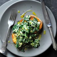 Creamed cavolo nero on toast