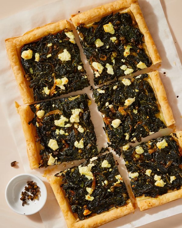 Creamed kale tart with goat cheese and crispy capers 